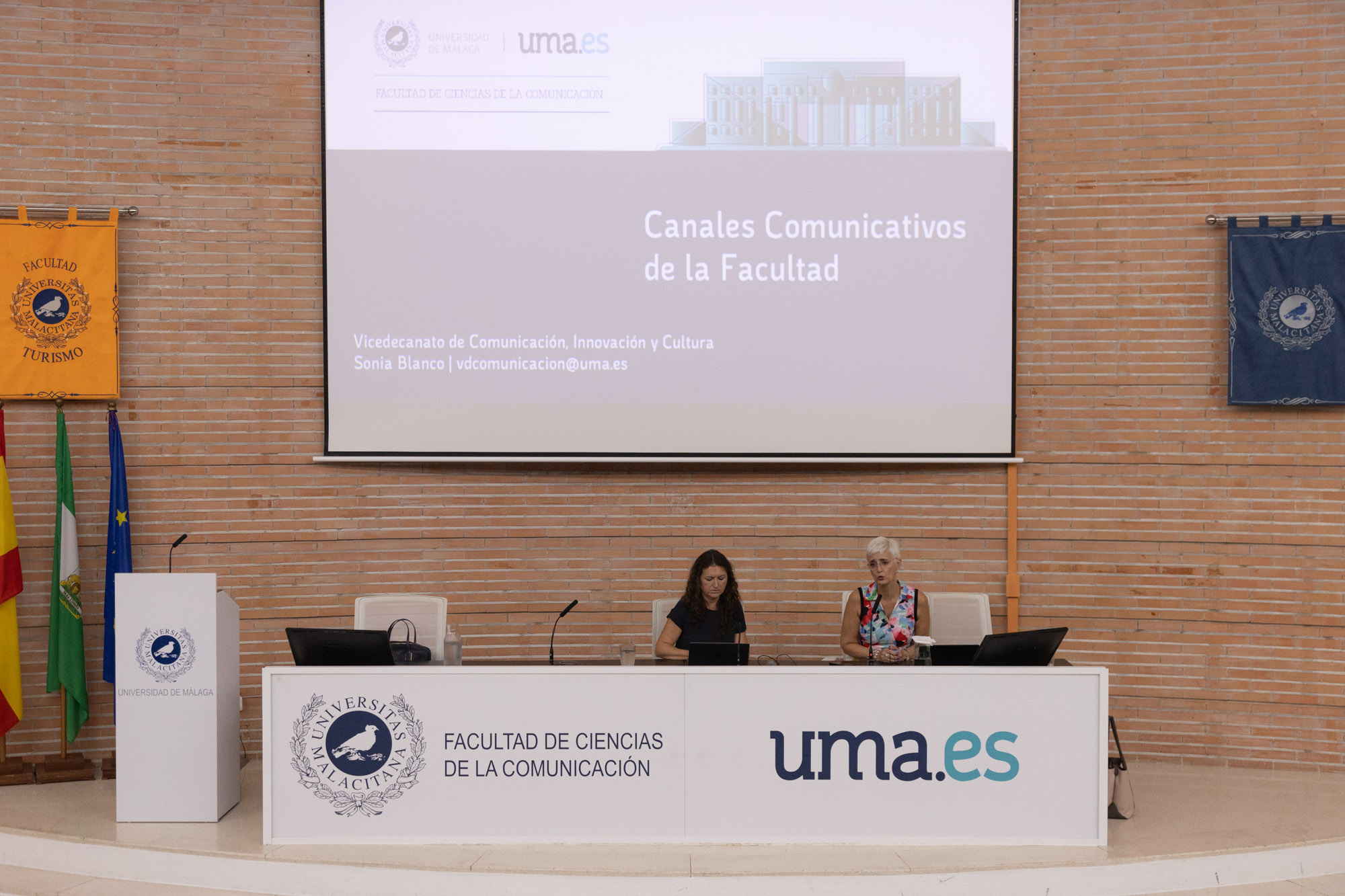 Uso responsable de la IA con los nuevos estudiantes de Comunicación